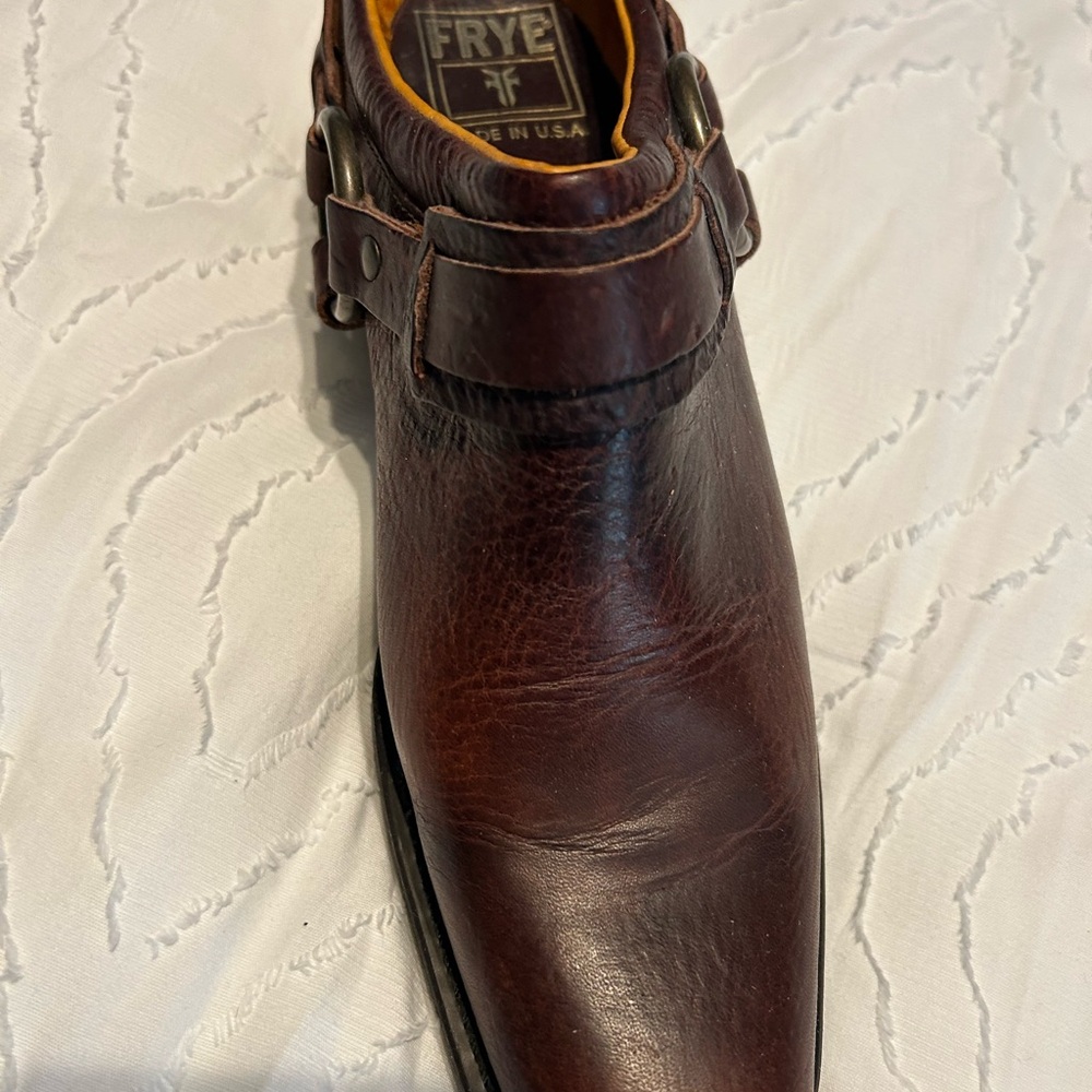 Frye boot/shoes size 9